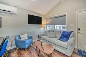 Chic Uptown Studio - Mins to Downtown Fun!
